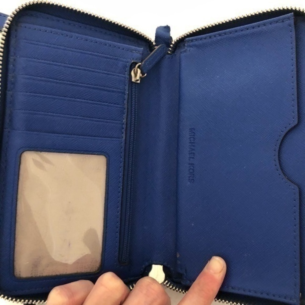 👛 MICHAEL KORS 👛 blue wristlet wallet - Picture 4 of 5
